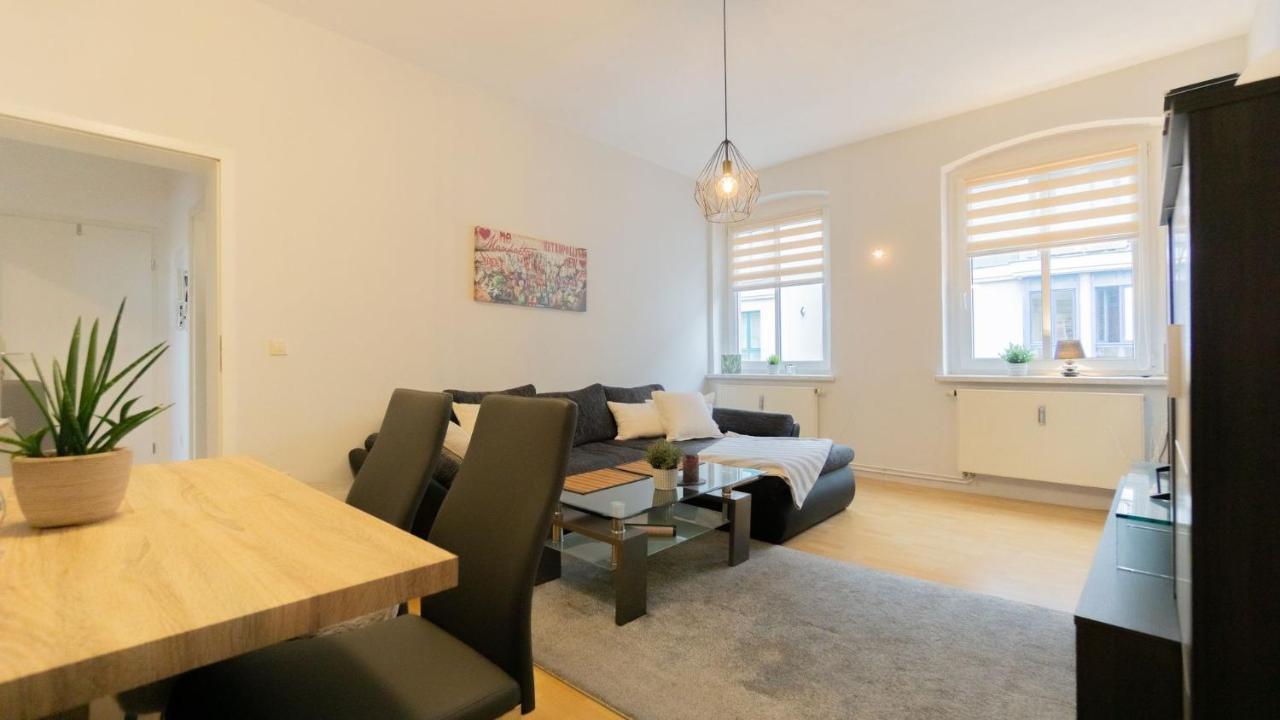 *central_50m2_kitchen_washer_netflix_parking Cottbus