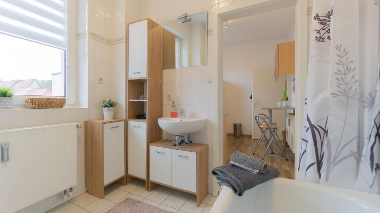 *central_50m2_kitchen_washer_netflix_parking Apartment
