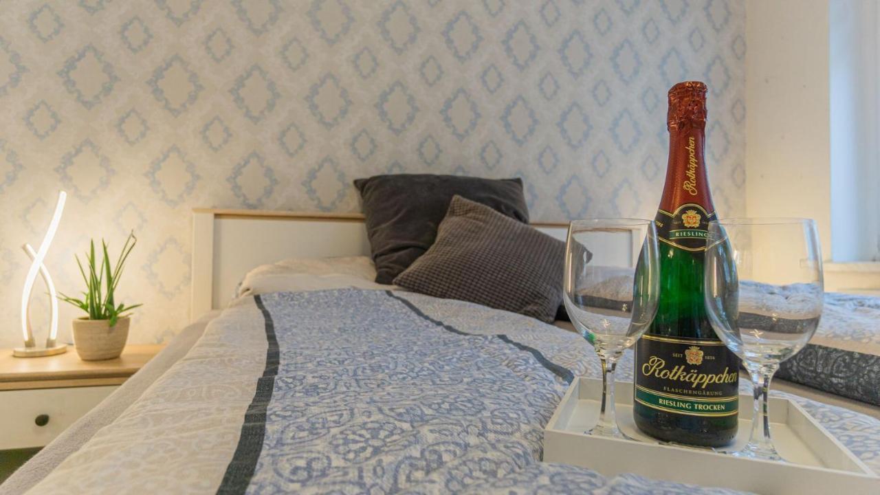 *central_50m2_kitchen_washer_netflix_parking Apartment